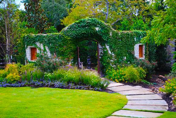 Secret garden entry